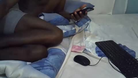 Snapshot of lunalove22_ chatting on 09-14-25, 03:33 lunalove22_ online show from 09-14-25, 03:33