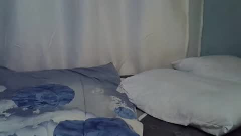 Snapshot of lunalove22_ chatting on 09-15-25, 04:07 lunalove22_ online show from 09-15-25, 04:07