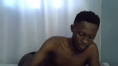 Snapshot of lunalove22_ chatting on 09-25-25, 03:21 lunalove22_ online show from 09-25-25, 03:21