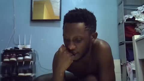 Snapshot of lunalove22_ chatting on 11-19-25, 03:12 lunalove22_ online show from 11-19-25, 03:12