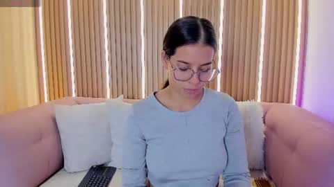 lunamillers_ online show from 07-04-26, 04:29