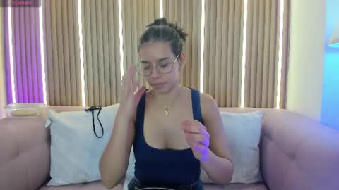 lunamillers_ online show from 07-26-26, 04:20