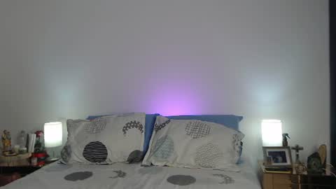 L U N A online show from 06-09-26, 12:11