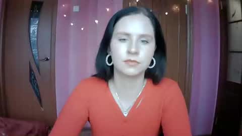 lunamystique_ online show from 01-27-25, 09:23