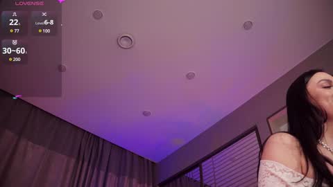 Luna  next streams Mon Fri Sat Sun 8pm-5am gmt0 online show from 01-12-25, 02:56