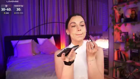 Luna  next streams Mon Fri Sat Sun 8pm-5am gmt0 online show from 11-29-25, 09:07