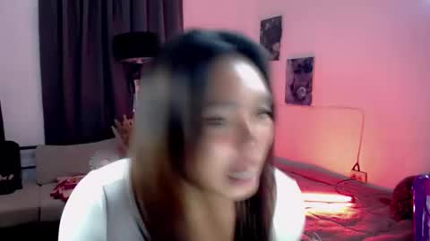 Snapshot of lunapinay chatting on 04-21-26, 01:42 Luna online show from 04-21-26, 01:42