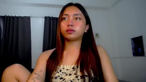 Snapshot of lunapinay chatting on 04-28-26, 02:27 Luna online show from 04-28-26, 02:27