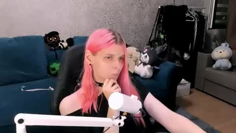 Luna online show from 07-26-26, 12:08