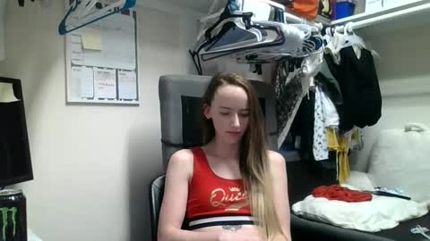 Snapshot of lunapixie2020 chatting on 02-09-25, 09:16 lunapixie2020 online show from 02-09-25, 09:16