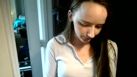 lunapixie2020 online show from 06-24-26, 08:41