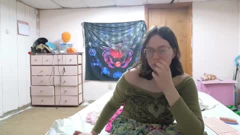 lunaquinn45 online show from 12-29-24, 12:30