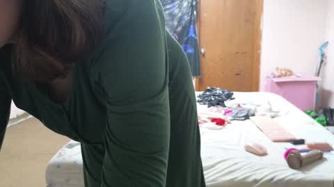 lunaquinn45 online show from 12-31-24, 02:19