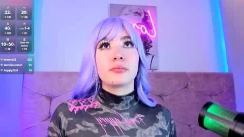 Luna  online show from 02-20-25, 01:25