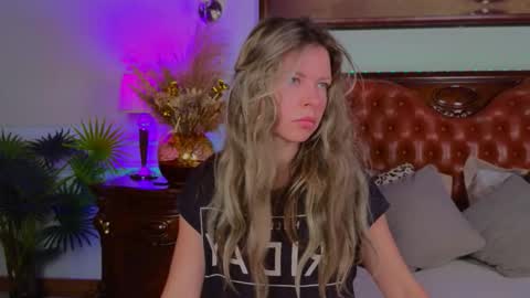 Luna Rishi online show from 11-10-25, 06:01