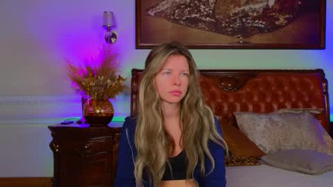 Luna Rishi online show from 11-18-25, 06:07