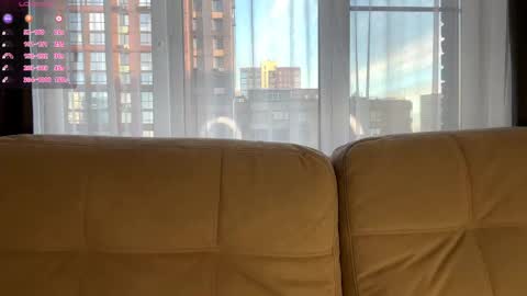 Snapshot of lunarspark chatting on 11-26-25, 04:24 Michelle online show from 11-26-25, 04:24