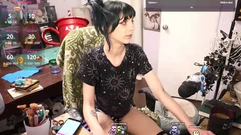 ..LunaSparkles. online show from 02-18-25, 06:37