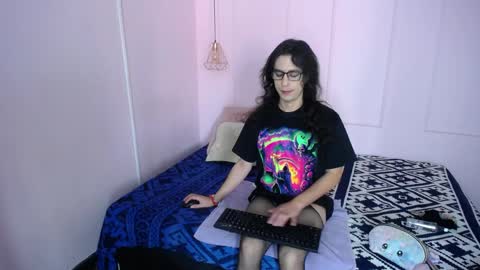 Luna online show from 04-05-26, 04:04