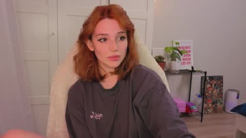 Kate online show from 02-15-26, 04:58