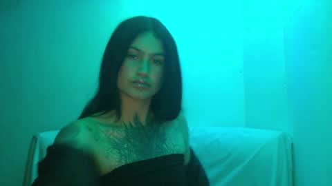Luna online show from 03-08-25, 11:39
