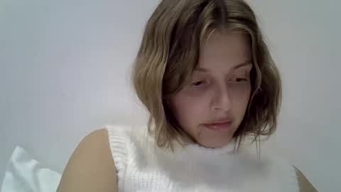 Luna  online show from 10-12-25, 07:13