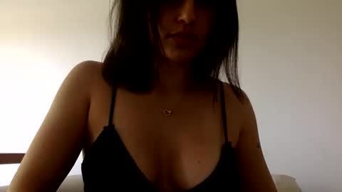 Luna Velvett online show from 11-01-25, 01:46