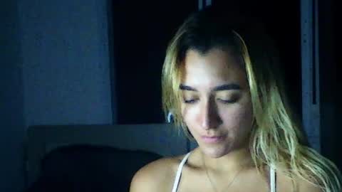 lunavelvvet online show from 07-28-26, 12:18