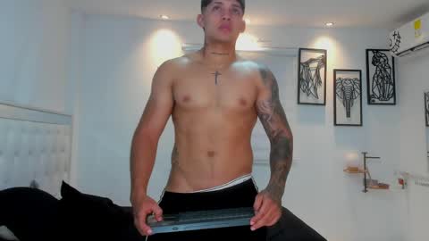 Lunay online show from 04-10-26, 10:25