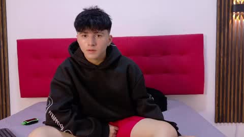 lunaydream online show from 05-04-26, 11:39