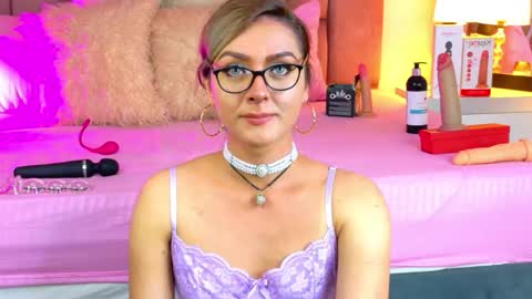 lunitadiva online show from 03-09-26, 03:49