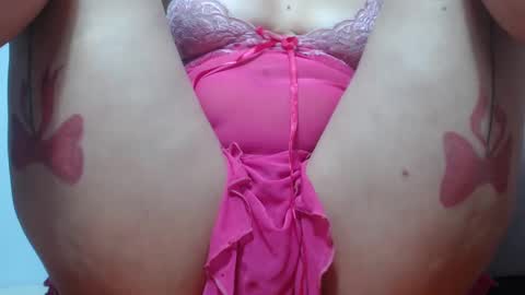 Snapshot of lunitaqueen_ chatting on 01-11-25, 03:55 Luna Tamara online show from 01-11-25, 03:55