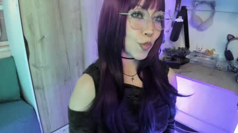 lunivyra online show from 07-17-26, 05:29