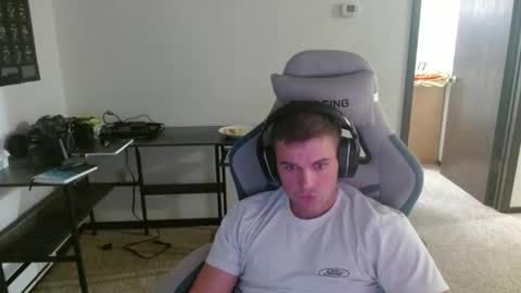 lunk3232 online show from 12-19-25, 09:00