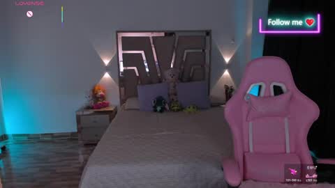 Snapshot of lunna_roosee chatting on 05-29-26, 03:26 LUNA ROSE online show from 05-29-26, 03:26
