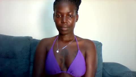Snapshot of luo_queen chatting on 04-09-26, 05:18 luo_queen online show from 04-09-26, 05:18