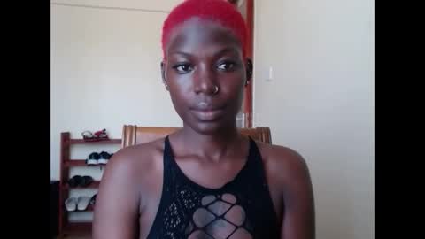 Snapshot of luo_queen chatting on 05-23-26, 09:57 luo_queen online show from 05-23-26, 09:57