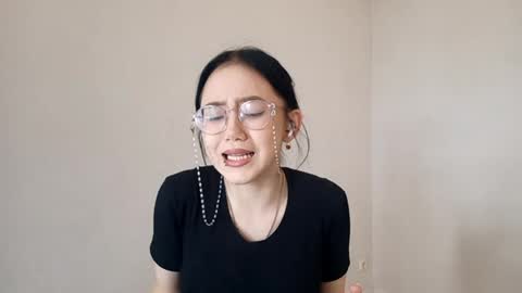 Roxie online show from 04-17-26, 01:14