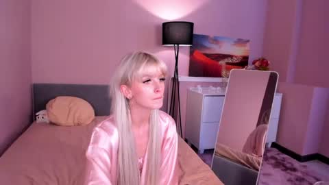 Lura-Lust online show from 07-24-26, 12:14