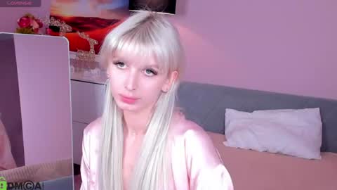 Lura-Lust online show from 07-27-26, 11:06