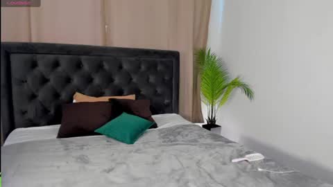 Lura-Lust online show from 07-28-26, 12:48