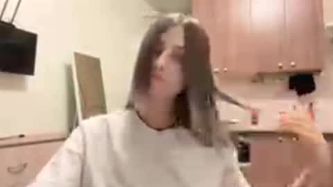 Snapshot of lurlineoline chatting on 10-27-25, 05:06 May online show from 10-27-25, 05:06