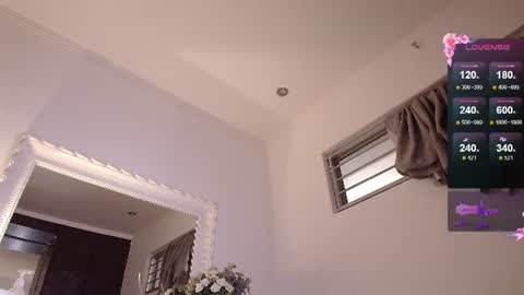 lusciouslipsxx online show from 06-11-26, 04:10