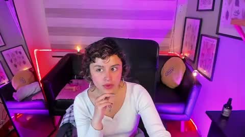 Luci   online show from 05-08-26, 11:37