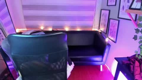 Luci   online show from 05-11-26, 12:22