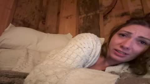 Holly online show from 06-25-26, 09:14