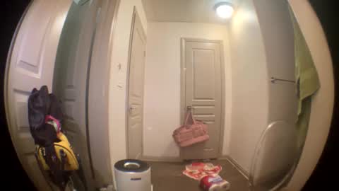 LOLA online show from 03-06-25, 04:52