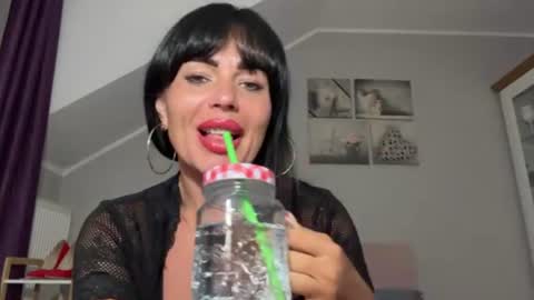 Snapshot of lustjenny chatting on 07-28-26, 02:13 Jenny online show from 07-28-26, 02:13