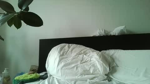 Snapshot of lustlnbalancevh chatting on 11-10-25, 09:19 lustlnbalancevh online show from 11-10-25, 09:19