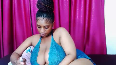 Snapshot of lustydesirex chatting on 09-19-25, 01:29 lustydesirex online show from 09-19-25, 01:29